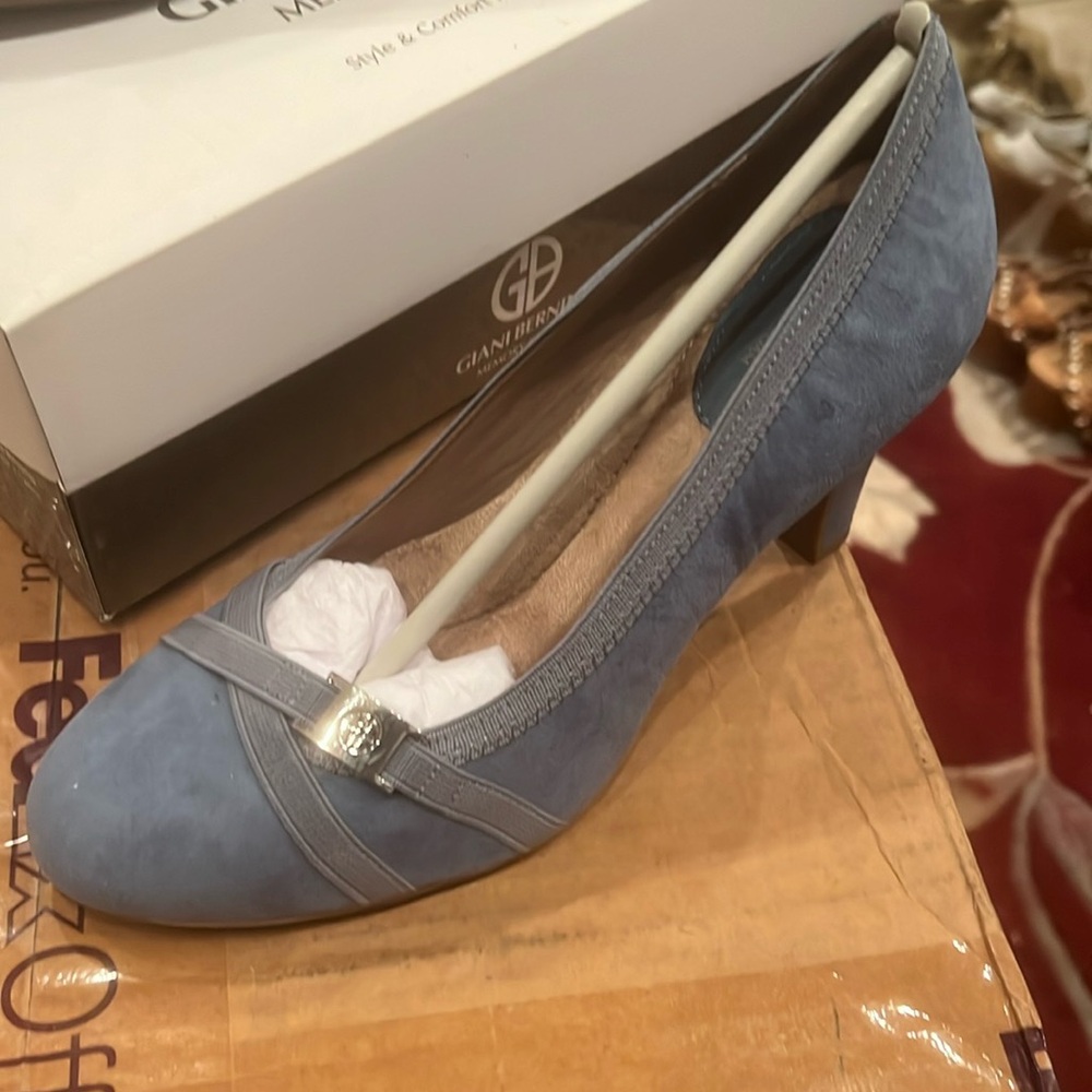 Gianni Bernini Memory Foam Pumps in Violetta Blue Vintage Jean Sz 8 NEW - Picture 3 of 17